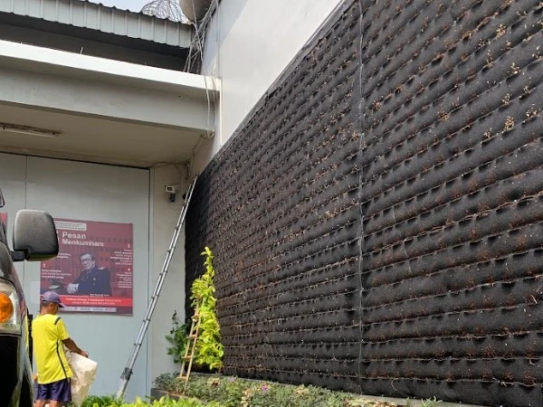 Karpet Geotextile Khusus vertical garden